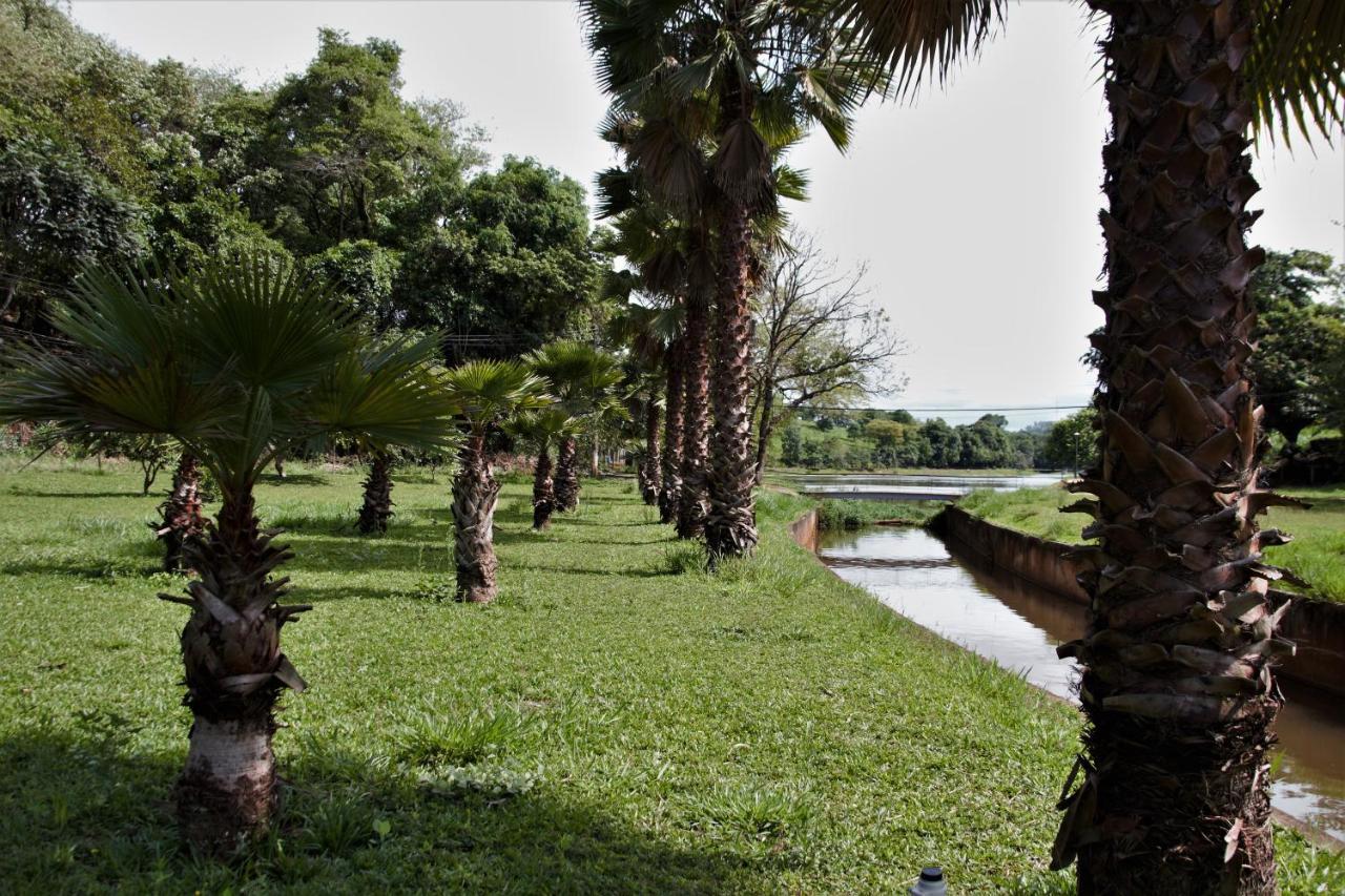 Chale Bosque Do Barreiro Villa Araxa Exterior photo